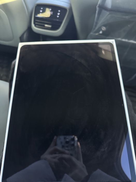 Ipad Air 13 inch (M2) 2024 года.