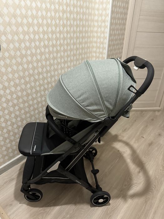 Продам прогулочную коляску