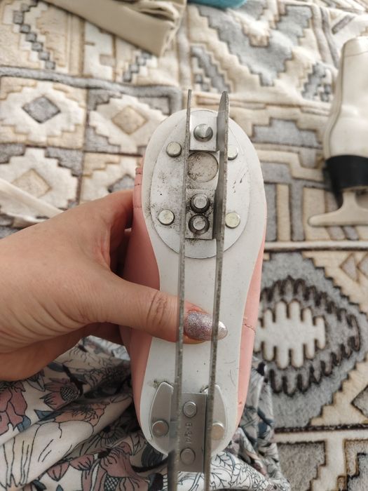 Коньки на 2 лезвиях .28