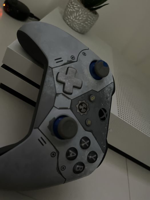Xbox one s 2 manete