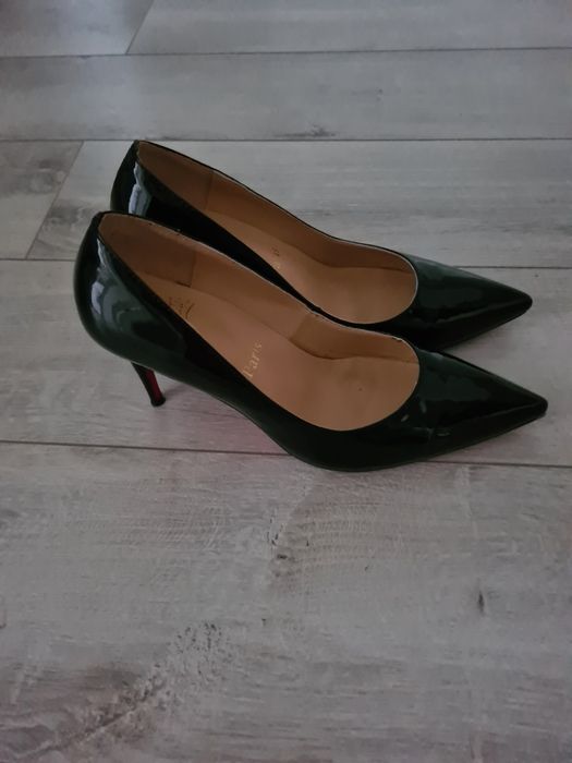 Туфли женские,  лакированные