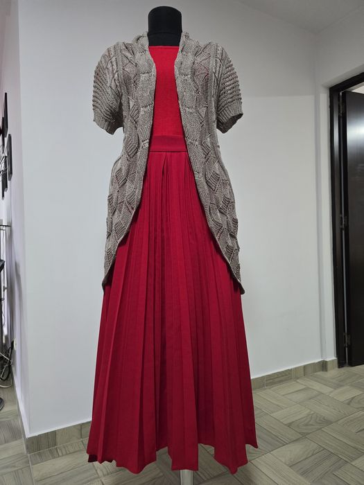 Cardigan cu cordon propriu cu model frumos pentru rochii, fuste, cămăși