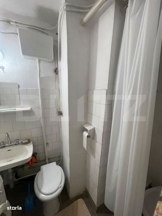 Apartament 4 camere, 83 mp, decomandat, zona Manastur
