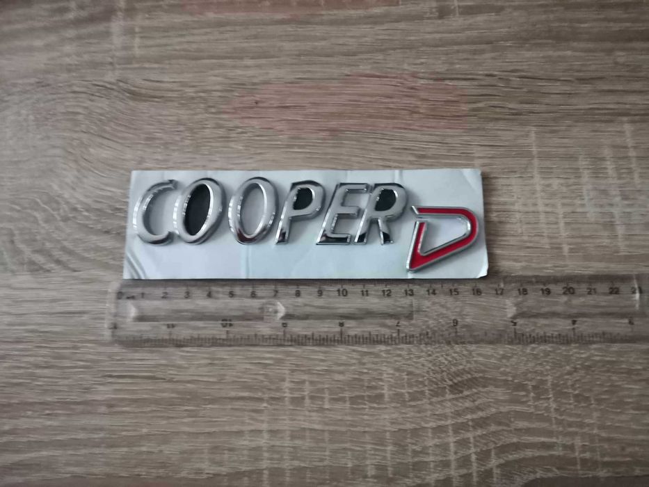 сребриста емблема MINI Cooper D