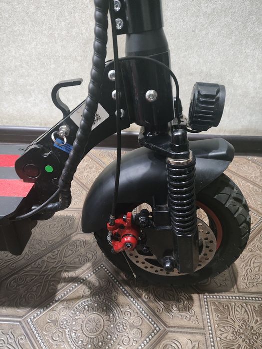 Продам электросамокат