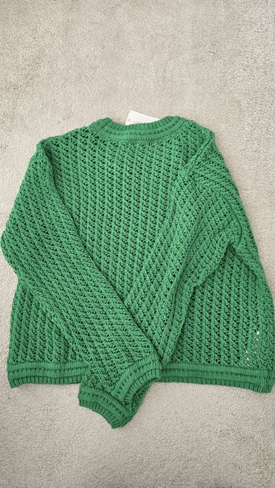 Чисто нов пуловер