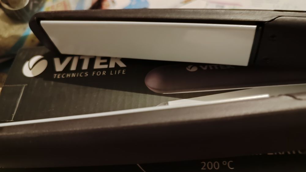 Утюжок фирмы  vitek
