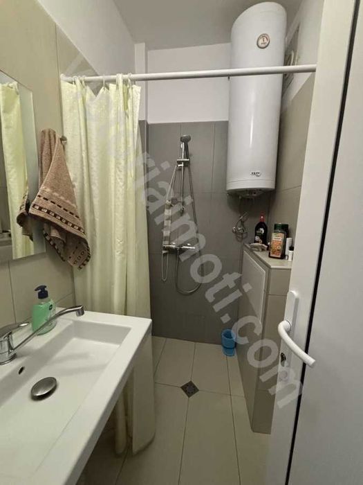 Продава се Четиристаен апартамент в Велико Търново, Център - 90 кв.м за 1834 €/кв.м - Снимка #4