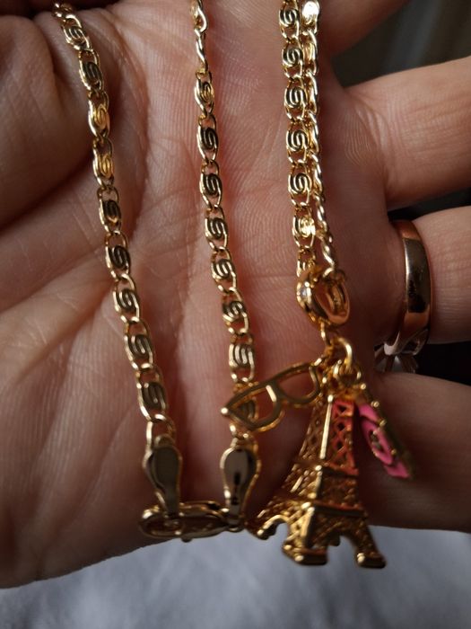 С позлатен слой  колие