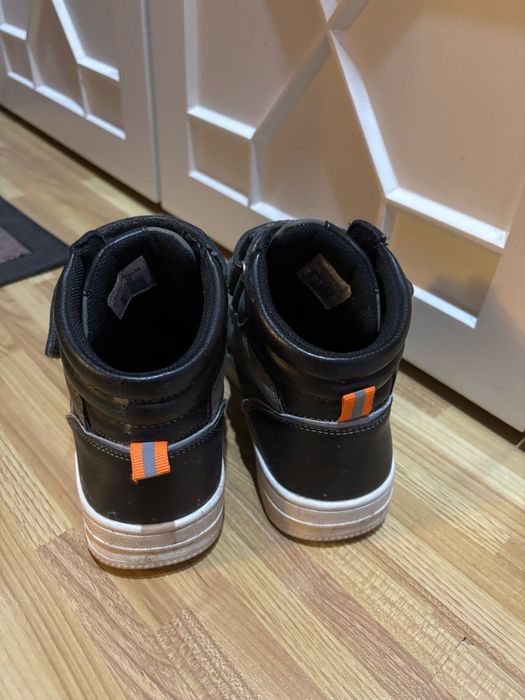 Кроссовки на весну