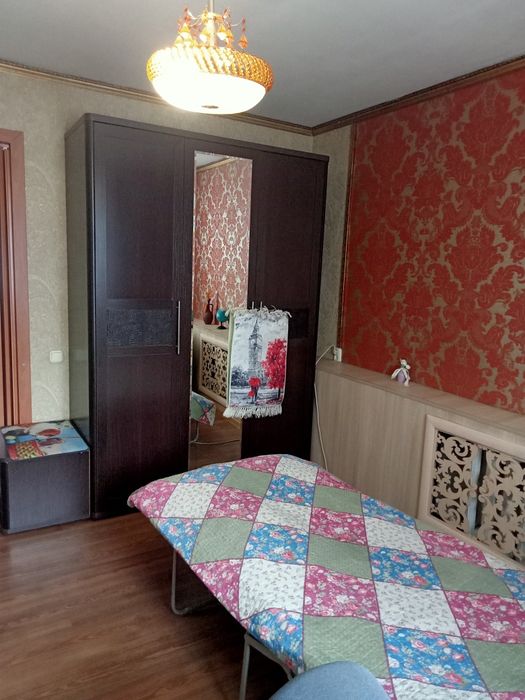 Сдаю комнату ,частом доме