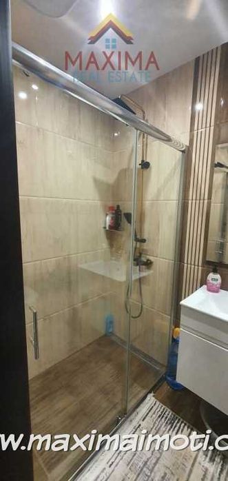 Продава се Двустаен апартамент в Пловдив, Тракия - 75 кв.м за 1620 €/кв.м - Снимка #8