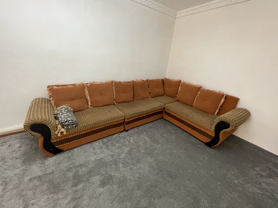 Продаю диван б/у в хорошем состоянии, продам недорого.Цена договорная