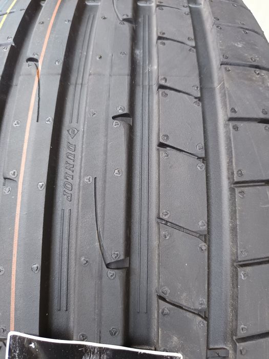 Летни гуми 235/55/17ц.Dunlop