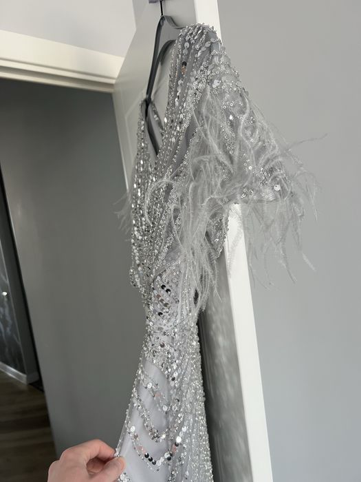 продается вечернее шикарное платье