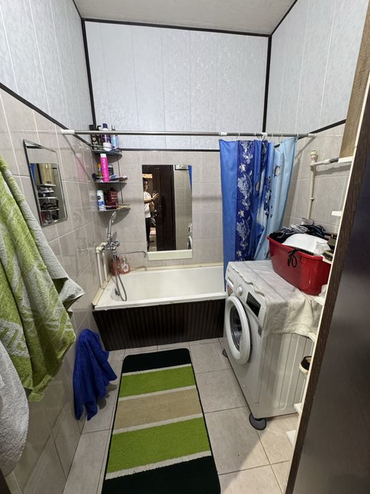 Olmazor tuman Qorasaroy Chinniobod 66kv.m 2-3/8/9 kavartira soliladi