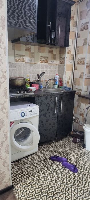 Mirzo Ulug'bek tumani. Qorasuv 6. Avayhon bozor oldida.