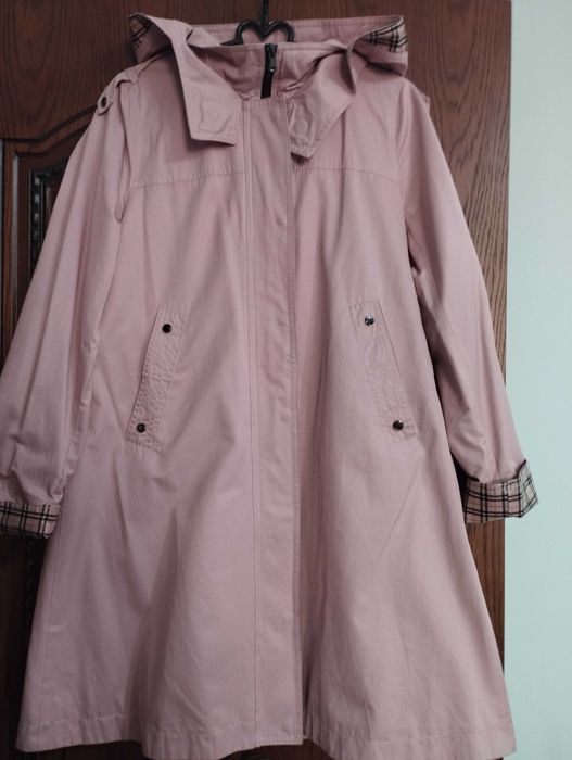 Плащи куртки пальто спортивные костюмы