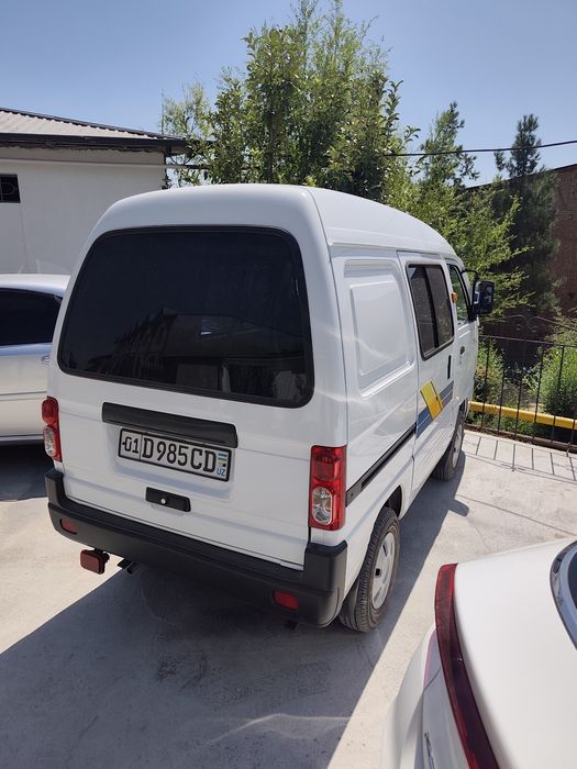 Damas kombo srochna sotiladi