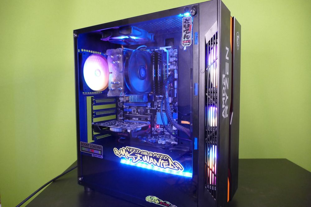 Pc Gaming AMD FX-8350,AMD RADEON RX 560,16 GB DDR3,500 GB SSD OPT