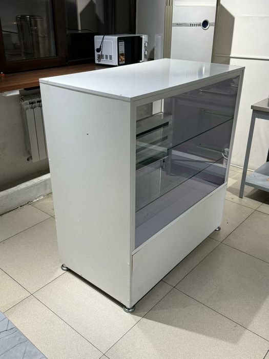 Витринный холодильник