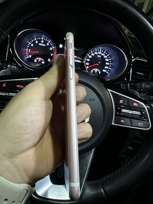 Продам айфон 6s 64гб