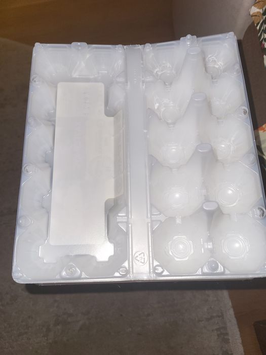 Лотки (коретки) для яиц.