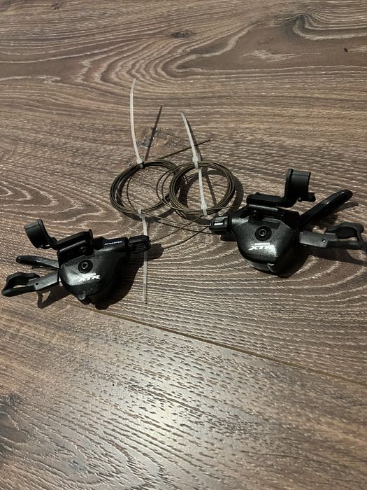 Manete Shimano XTR M 9000. Manetele sunt noi