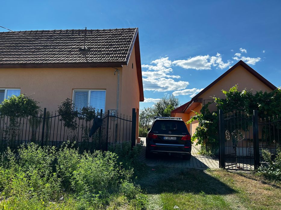 Casă renovată la țară