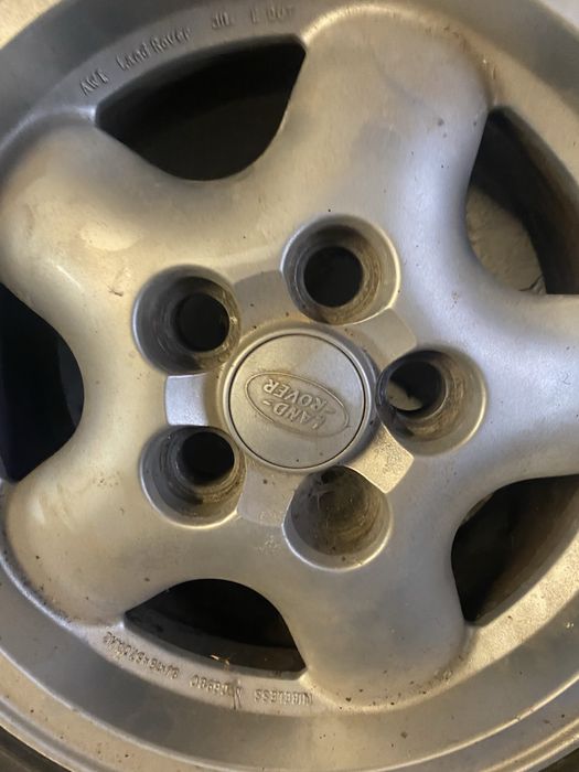 4 jante cu cauciucuri land rover