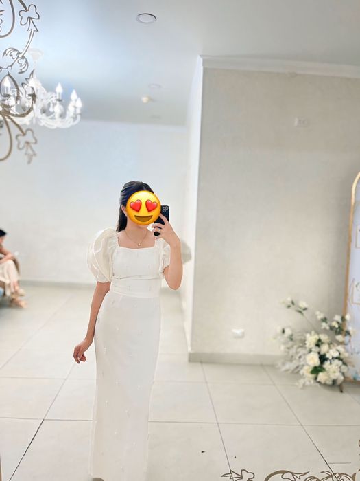 Продам платье белые