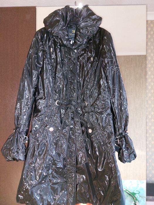 Продам плащ на холофайбере.