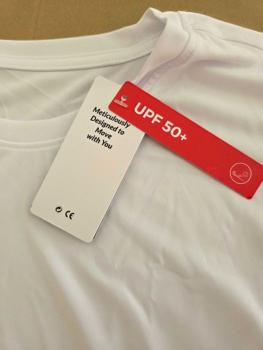 Tricou protecție solara, nou cu etichetă