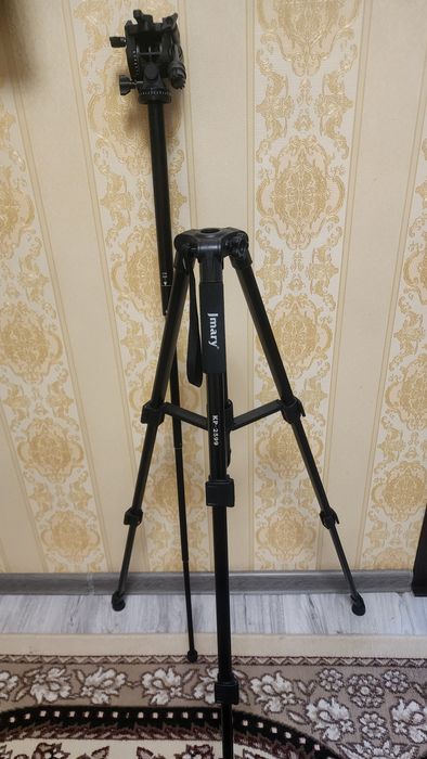 Продаётся Штатив KP 2599