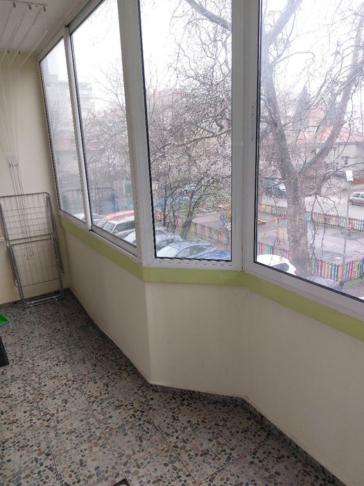 Под наем тристаен до окръжна болница