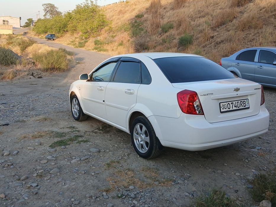 Сдаётя в аренду "Ласетти" в идельном состояние !!!