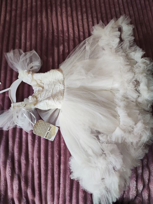 Бебешка / Детска официална  рокля за 2 годишно момиченце