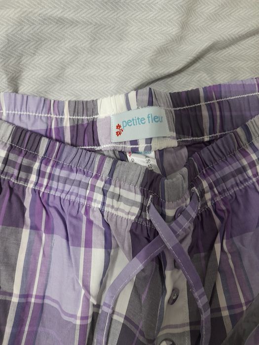 Pantaloni usori de vara