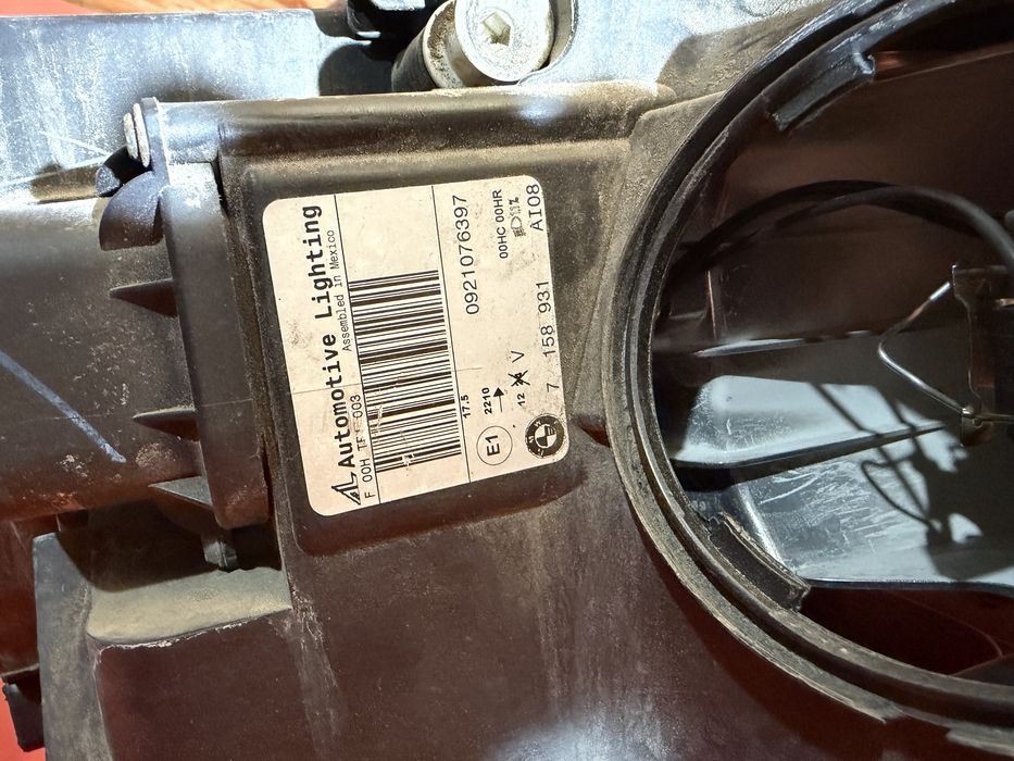 Ляв фар за BMW X5 E70 Халогенен