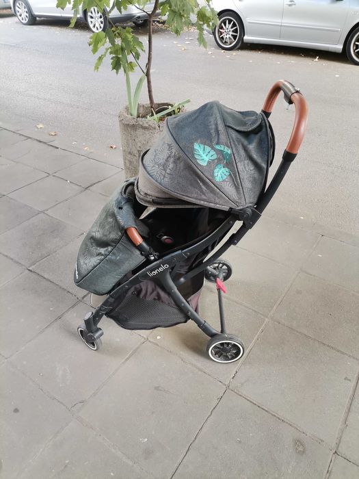 Детска количка Lionelo-julie компактна до 25 кг.