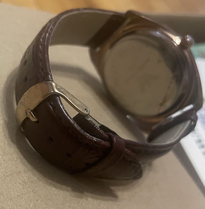 Часовник Emporio Armani