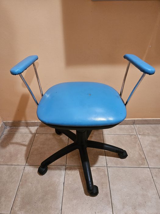 Офисное кресло сидушка