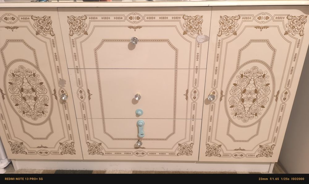 Спальный гарнитур