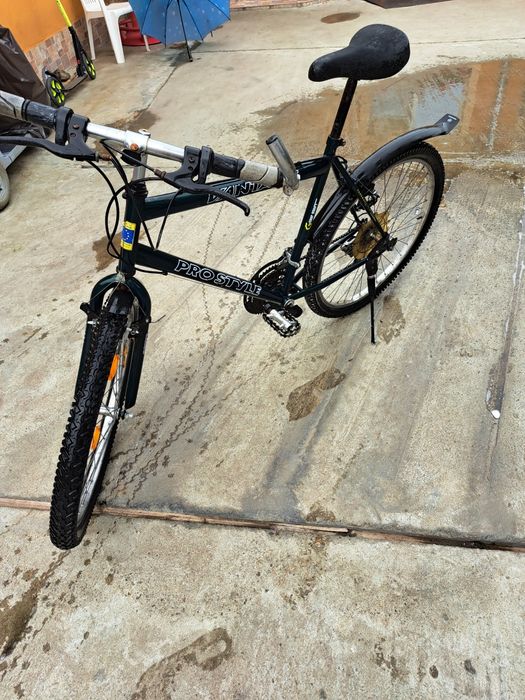 Bicicleta cu roti de 26