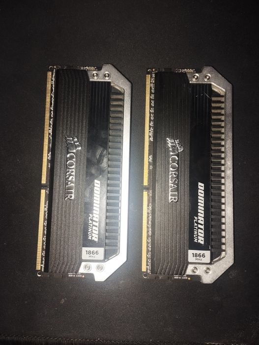 Corsair 16GB(2x8GB) DDR3