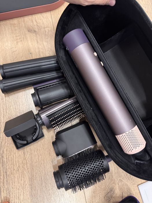 Продам Dyson Airwrap + Dyson Airstrait.