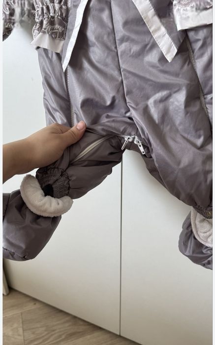 Продам комбинезон-трансформер для девочки