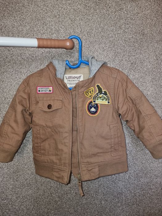 Куртка на мальчика- ветровка.