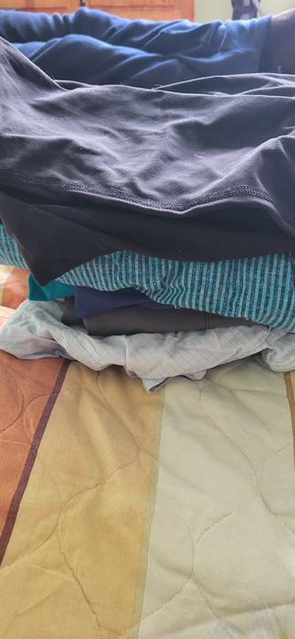 Подарявам летни блузи, клин, пола