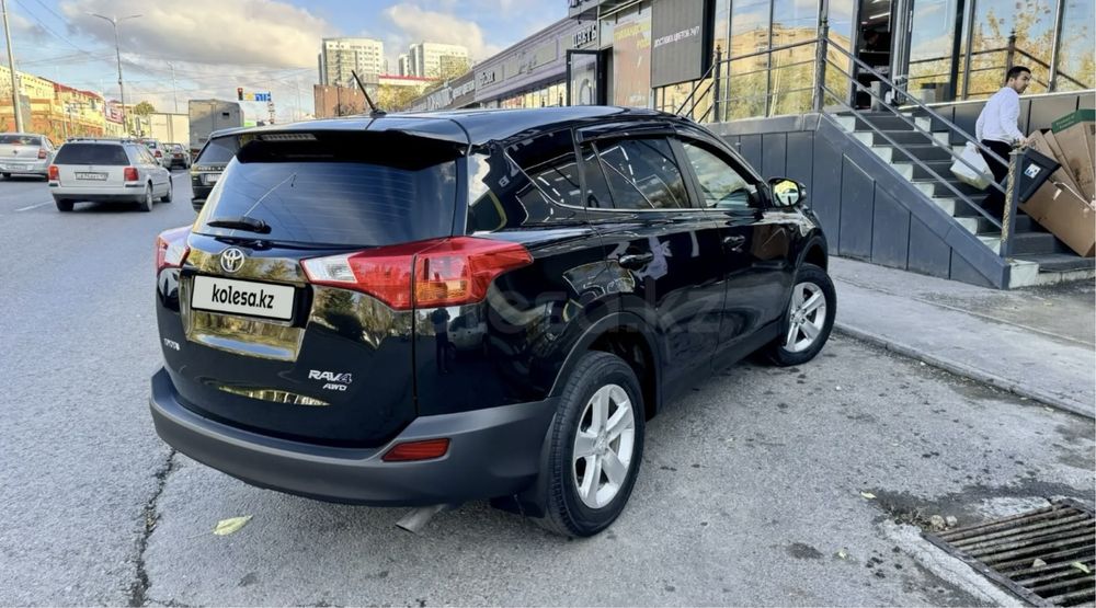 Toyota rav4  2014
